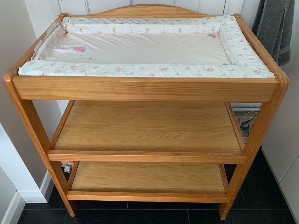 babies r us changing table